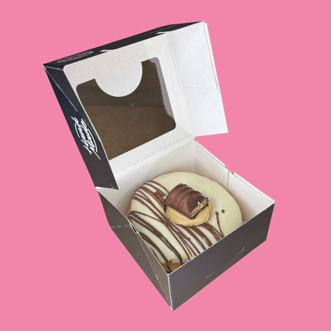 Premium Donut - Kinder Bueno Black Box Donuts
