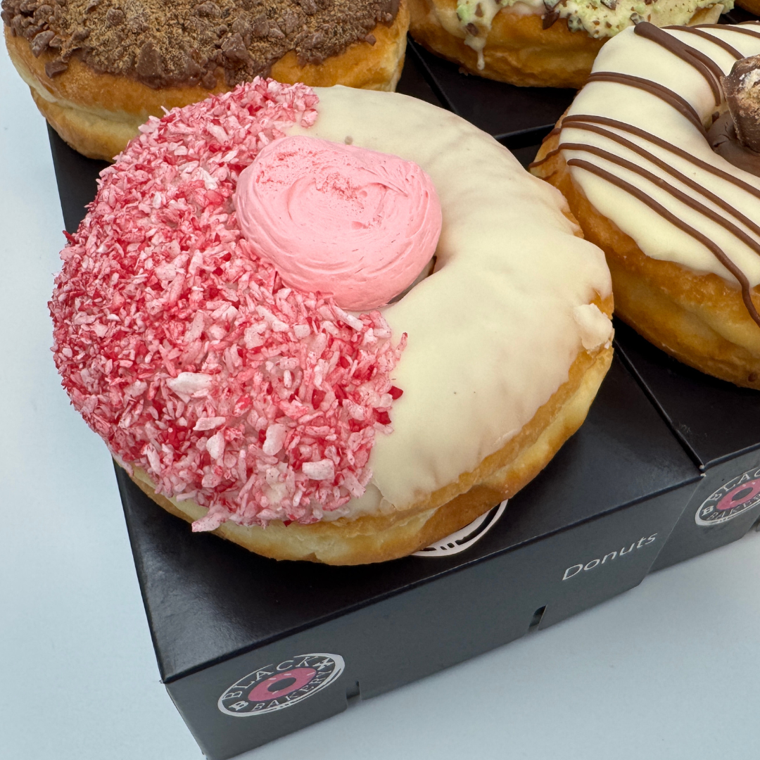 The Ultimate Crunch & Cream Box - 6 Donuts Black Box Donuts
